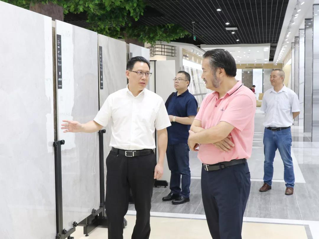 頭條丨衡陽政府考察團再度走進將軍企業(yè)，共商發(fā)展未來！
(圖11)